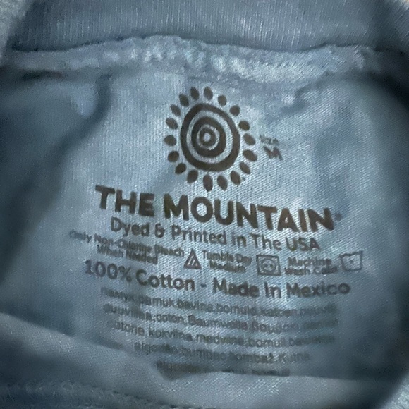 The Mountain Whales 2017 Men’s T-Shirt Medium - Picture 4 of 5